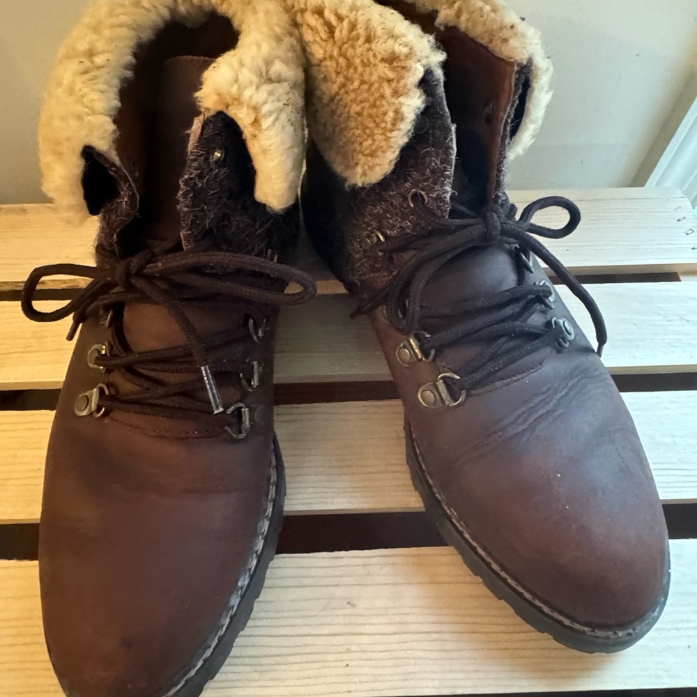 Maine Woods sz 8 brown leather hiking boots